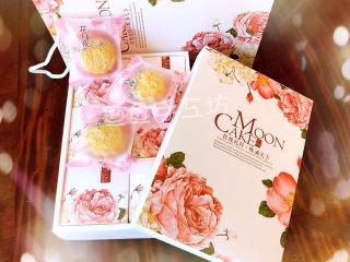 22、流心奶黄月饼,鱼鱼手工坊自家出品，必属佳品！！????