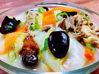 11、冬至美食+鸭架时蔬汤,看着就好有食欲哦