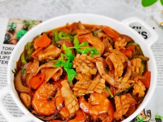 17、麻辣虾尾,超级简单的一道硬菜。