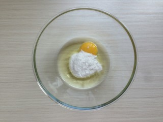 5、杏仁酥饼,加上糖粉。