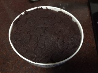 18、#甜食#红豆沙,然后将炒好的红豆沙装入放凉