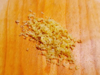 7、清蒸生蚝,姜切末