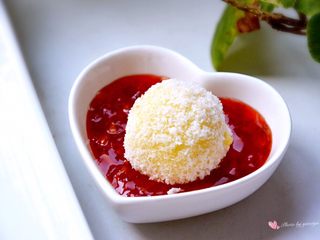 16、椰蓉芝士土豆球,加泰式甜面酱很好吃