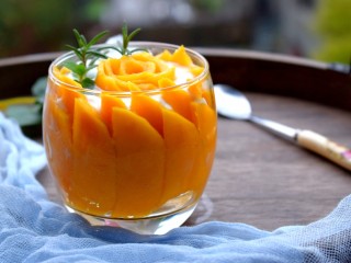 20、#辅食计划#~芒果酸奶杯,美味又有营养,有颜值的酸奶杯喜欢就试试吧