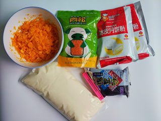 1、肉松蛋黄冰皮月饼,准备材料,我准备都是成品馅料,个人有点小懒,追求自制馅料的也可以自制