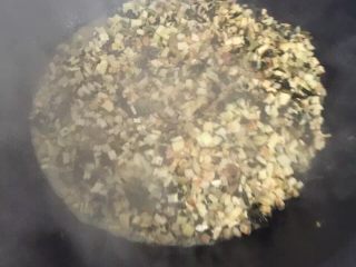 6、清明圆子，浙江美食,炒馅