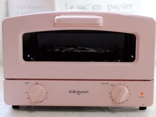 14、孜然香辣烤猪腰串,烤箱180度烤制20分钟。