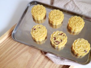 18、奶香绿豆糕,绿豆糕冷藏之后再吃味道更好哦，冰冰凉凉入口即化