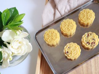 20、奶香绿豆糕,成品～