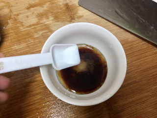 16、木耳炒山药,适量食盐