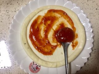 8、披萨~不一样的重奶酪拉丝披萨,取两勺披萨酱