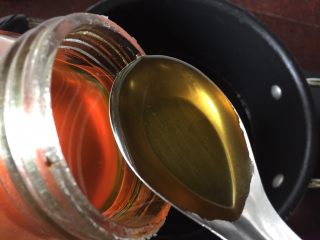 19、日式叉烧拉面配溏心蛋,加入2汤勺蜂蜜