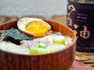 31、日式叉烧拉面配溏心蛋,再看