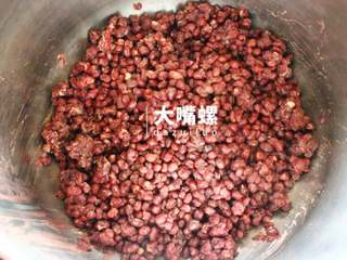 9、Q萌红糖冰皮月,因红豆泡过1晚，所以压15分钟即可开锅，开锅后红豆应达到软烂，没泡过的红豆也可压久一点