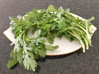 2、吃豆腐～豆子与豆腐的碰撞,春菊（也叫蓬蒿菜）300g左右，