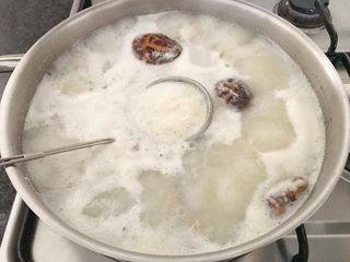 12、吃豆腐～豆子与豆腐的碰撞,撇去浮沫，