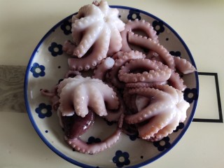 3、家常韩式部队锅,八爪鱼剪短