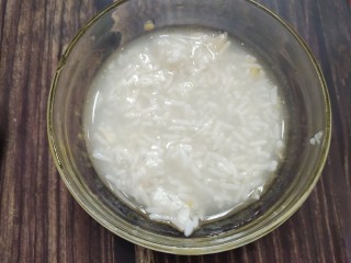 3、金桔米酒汤圆酿,米酒倒出备用~