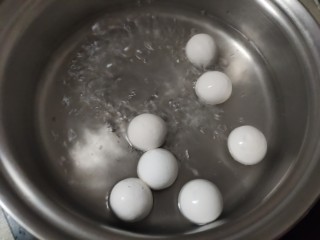 6、金桔米酒汤圆酿,水开放入汤圆~