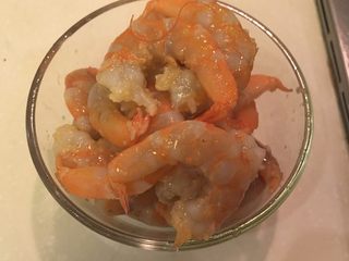 12、普罗旺斯风味番茄烩大虾,捞出虾子备用