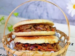 15、香辣肉丝,作为早餐棒棒哒，喜欢的做起来。