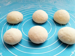 10、口袋饼抱照烧肉,剂子收圆。