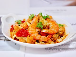 19、菜花番茄海虾小炒,营养丰富不打折。