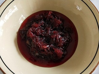 2、酥香的玫瑰花饼,玫瑰花酱，如果有鲜花馅料更好了