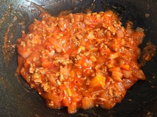 16、番茄肉末意大利面,小火慢熬