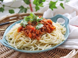20、番茄肉末意大利面,吃的时候搅拌均匀即可