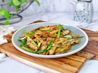 13、爆炒蛏子,简单快手的炒蛏子。