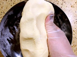 15、鲜肉汤圆&芝麻汤圆,揉好的面团