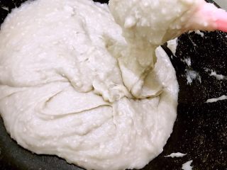 10、超级好吃百搭的芋泥馅,炒到油完全融入进去