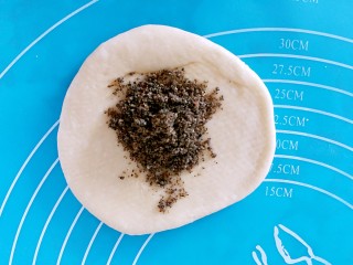 19、五福临门～一个面包五种口感,多了会爆浆的哦，这是黑芝麻馅