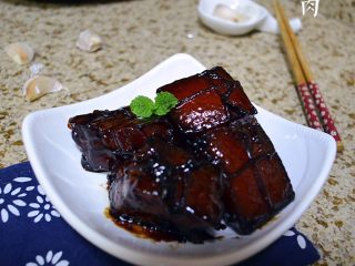 13、色泽红润，肥而不腻的红烧肉,再来一张～诱惑～～