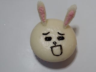 21、卡通立体可妮兔牛奶米糕,嘴巴