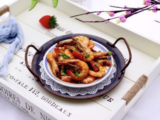 16、补钙又抗衰老的辣爆海虾,成品一