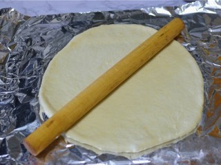 6、火腿披萨,擀成面片