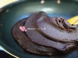 9、细腻不甜、可以做月饼馅的红豆沙,直至抱团