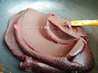 12、细腻不甜、可以做月饼馅的红豆沙,这个状态用来做广式月饼或蛋黄酥正合适