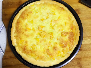 20、香蕉芒果披萨????,烤好取出来