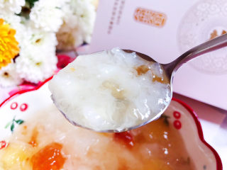 14、桃胶金燕耳苹果甜汤～提高免疫力佳品,满满的胶原蛋白，营养丰富味道好