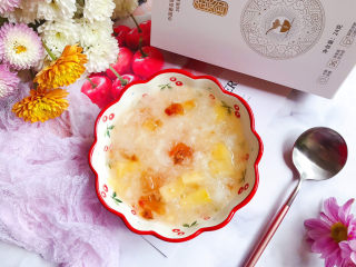 15、桃胶金燕耳苹果甜汤～提高免疫力佳品,成品图