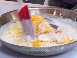 14、起司螃蟹通心粉,再次关火搅拌