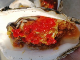 18、清蒸生蚝,鲜美。