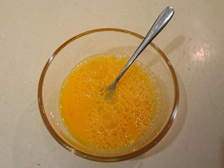 13、培根大阪燒,攪拌均勻備用。