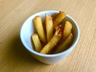 12、薯条的N种吃法,这时候薯条应该好了，看，金灿灿！放一旁凉快去！