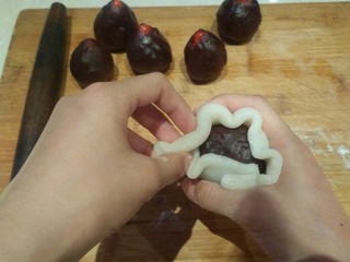 17、草莓大福,虎口一边收,另一只手一边提