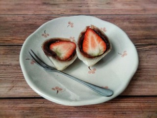 21、草莓大福,切开享用