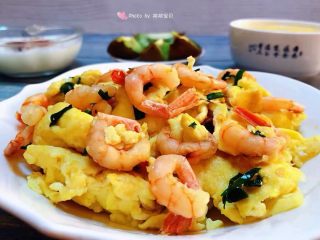 11、冬至美食+滑蛋北极甜虾仁,看着就超级有食欲哦